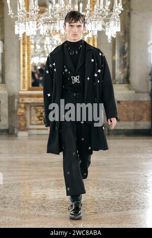 Mailand, Italien. Januar 2024. AUSSPRECHEN Herbst/Winter 2024-2025 Runway während der Milan Fashion Week Herrenmode am 2024. Januar - Mailand; Italien 14/01/2024 Credit: dpa/Alamy Live News Stockfoto