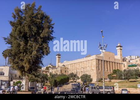 Die Höhle der Patriarchen (Grab der Patriarchen, Machpel), ein religiöser Schrein, im Zentrum der palästinensischen Stadt Hebron, Westjordanland, Palestin Stockfoto