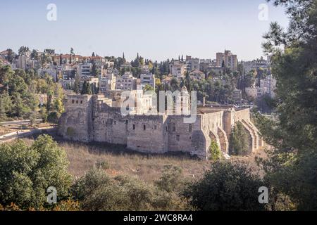 Das Foto des Kreuzklosters, der östlich-orthodoxen Kathedrale, die im 11. Jahrhundert in Jerusalem, Israel, erbaut wurde. Stockfoto
