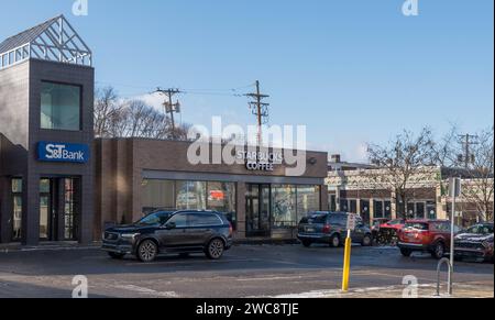 Starbucks Coffee Shop und S and T Bank Gebäude an der Forbes Avenue in Pittsburgh, Pennsylvania, USA Stockfoto