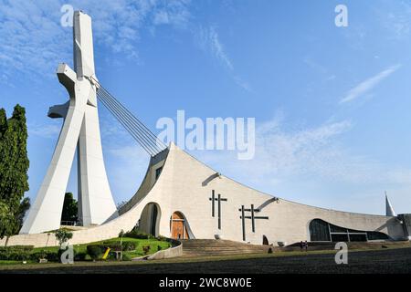 Abidjan. Januar 2024. Dieses Foto vom 10. Januar 2024 zeigt einen Blick auf St. Paul's Cathedral in Abidjan, Elfenbeinküste. Abidjan ist die größte Stadt und wirtschaftliche Hauptstadt der Elfenbeinküste. Quelle: Han Xu/Xinhua/Alamy Live News Stockfoto