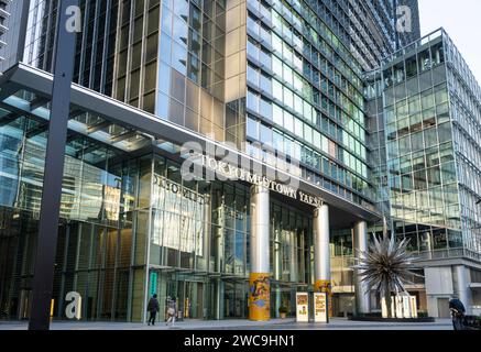 Tokio, Japan, Januar 2024. Außenansicht des Tokyo Midtown Yaesu Wolkenkratzers im Stadtzentrum Stockfoto