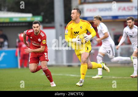 Alex Cairns aus Salford während des Sky Bet EFL League 2 Spiels zwischen Crawley Town und Salford City im Broadfield Stadium, Crawley, UK - 13. Januar 2024 Foto Simon Dack / Teleobjektive nur redaktionelle Verwendung. Kein Merchandising. Für Football Images gelten Einschränkungen für FA und Premier League, inc. Keine Internet-/Mobilnutzung ohne FAPL-Lizenz. Weitere Informationen erhalten Sie bei Football Dataco Stockfoto