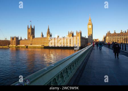 London, England, Großbritannien. Januar 2024. das britische parlament, Palace of Westminster, ist von der Westminster Bridge aus zu sehen. (Kreditbild: © Tayfun Salci/ZUMA Press Wire) NUR REDAKTIONELLE VERWENDUNG! Nicht für kommerzielle ZWECKE! Quelle: ZUMA Press, Inc./Alamy Live News Stockfoto