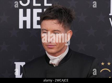 Los Angeles, USA. Dezember 2022. Barry Keoghan kommt bei den 29. Jährlichen Critics Choice Awards, die am Sonntag, dem 14. Januar 2024, im Barker Hangar in Santa Monica, KALIFORNIEN, stattfinden. (Foto: Sthanlee B. Mirador/SIPA USA) Credit: SIPA USA/Alamy Live News Stockfoto