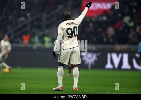 Mailand, Italien. Januar 2024. Romelu Lukaku von AS Roma Gesten während des Fußballspiels Serie A zwischen AC Milan und AS Roma im Stadio Giuseppe Meazza am 14. Januar 2024 in Mailand. Quelle: Marco Canoniero/Alamy Live News Stockfoto