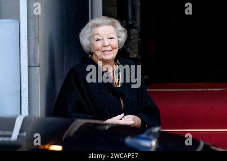 Amsterdam, Niederlande. Januar 2024. Prinzessin Beatrix von den Niederlanden kommt am 15. Januar 2024 im Königlichen Palast in Amsterdam zum traditionellen Neujahrsempfang für niederländische Gäste. Credit: Albert vd Werf/Netherlands OUT/Point de Vue OUT/dpa/Alamy Live News Stockfoto