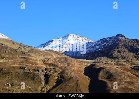 Blick auf einen Berg im Naturpark Beverin in der Schweiz Stockfoto