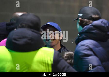 Joey Barton kommt im Stadion Brighton & Hove Albion gegen Olympique de Marseille, UEFA Europa League, Amex Stadium, Brighton, Großbritannien - 14. Dezember 2023 an Stockfoto