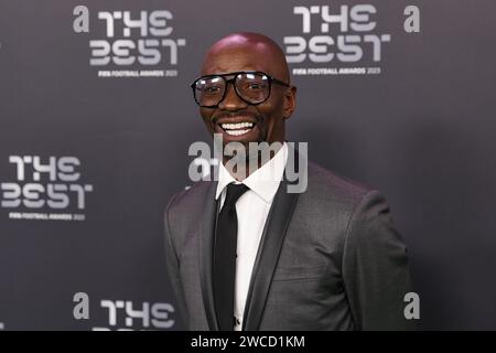 Claude Makélélé kommt auf dem Grünen Teppich vor den Besten FIFA Football Awards 2023 im Apollo Theatre in London, Großbritannien. Januar 2024. (Foto: Mark Cosgrove/News Images) Credit: News Images LTD/Alamy Live News Stockfoto