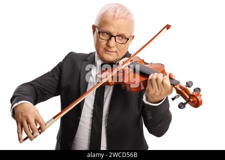 Reifer männlicher Musiker, der die Geige isoliert auf weißem Hintergrund spielt Stockfoto