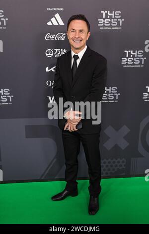 Dennis Wise kommt auf dem Grünen Teppich vor den Besten FIFA Football Awards 2023 im Apollo Theatre in London, Großbritannien. Januar 2024. (Foto: Mark Cosgrove/News Images) in, am 15.01.2024. (Foto: Mark Cosgrove/News Images/SIPA USA) Credit: SIPA USA/Alamy Live News Stockfoto