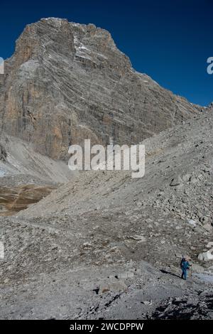 Parc Ela: Aufstieg von der Ela-Hütte zum Ela-Pass Stockfoto