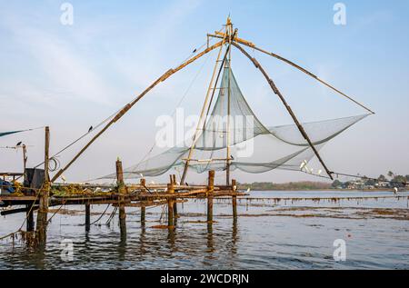 Chinesische Fischernetze, Fort Kochi, Cochin, Kerala, Indien Stockfoto