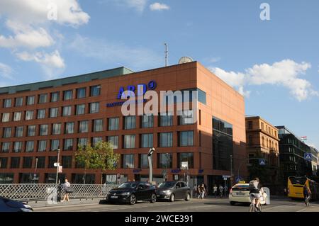 BERLIN/GERMANYDEUSCTHLAND / 10. AUGUST 2018... ARD-Bürogebäude in Berlin Deutschland Foto: Francis Joseph Dean / Deanpictures. Stockfoto