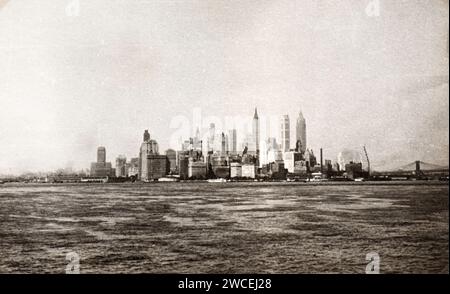 Foto vom Album einer italienischen jüdischen Familie (Jarach), die im Sommer 1933 nach New york und zur internationalen Expo in Chicago reiste. Hier ein Blick auf die Stadt New York in der Ferne Stockfoto