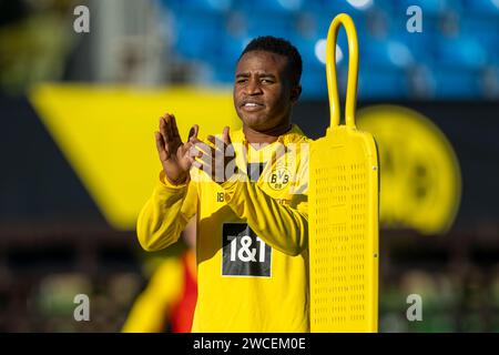 Marbella, Spanien. Januar 2024. Fußball: 1. Bundesliga, Saison 2023/2024, Trainingslager von Borussia Dortmund am 08.01.2024 in Marbella (Spanien). Youssoufa Moukoko reagiert. Quelle: dpa/Alamy Live News Stockfoto