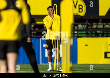 Marbella, Spanien. Januar 2024. Fußball: 1. Bundesliga, Saison 2023/2024, Trainingslager von Borussia Dortmund am 08.01.2024 in Marbella (Spanien). Youssoufa Moukoko reagiert. Quelle: dpa/Alamy Live News Stockfoto