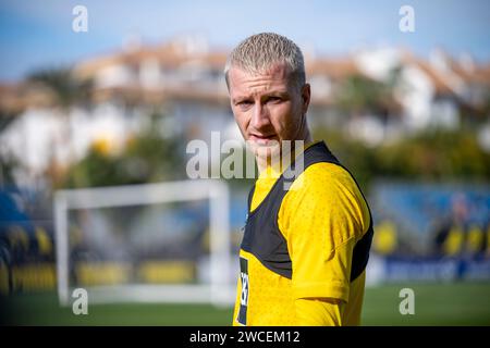 Marbella, Spanien. Januar 2024. Fußball: 1. Bundesliga, Saison 2023/2024, Trainingslager von Borussia Dortmund am 08.01.2024 in Marbella (Spanien). Marco Reus schaut. Quelle: dpa/Alamy Live News Stockfoto