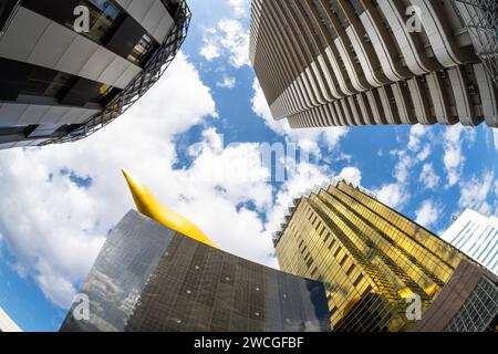 Tokio, Japan. Januar 2024. Panoramablick auf das Hauptgebäude der Asahi Group im Stadtzentrum Stockfoto