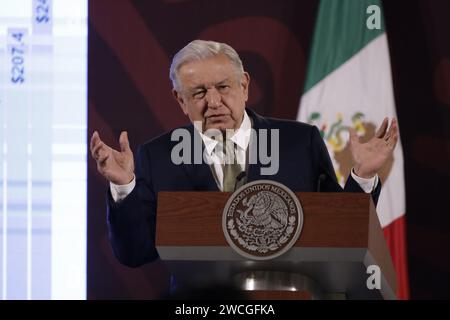 Mexiko-Stadt, Mexiko. Januar 2024. 15. Januar 2024, Mexiko-Stadt, Mexiko: Der Präsident von Mexiko, Andres Manuel Lopez Obrador, bei einer Pressekonferenz vor den Medien im Nationalpalast in Mexiko-Stadt. Am 15. Januar 2024 in Mexiko-Stadt, Mexiko (Foto: Luis Barron/Eyepix Group/SIPA USA). Quelle: SIPA USA/Alamy Live News Stockfoto