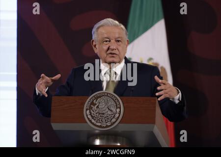 Mexiko-Stadt, Mexiko. Januar 2024. 15. Januar 2024, Mexiko-Stadt, Mexiko: Der Präsident von Mexiko, Andres Manuel Lopez Obrador, bei einer Pressekonferenz vor den Medien im Nationalpalast in Mexiko-Stadt. Am 15. Januar 2024 in Mexiko-Stadt, Mexiko (Foto: Luis Barron/Eyepix Group/SIPA USA). Quelle: SIPA USA/Alamy Live News Stockfoto