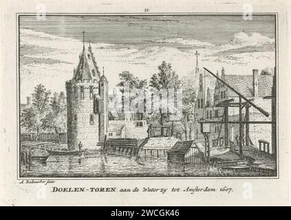 Blick auf den Doel Tower, Abraham Rademaker, 1727 - 1733 Print Blick auf den Doel Tower, in der Nähe von Kloveniersburgwal nrs. 131-129, in der Situation von etwa 1607 in Amsterdam. Direkt zwischen Staalstraat und Nieuwe Doelenstraat Brug 222. Amsterdamer Papierätzung Kloveniersdoelen Stockfoto