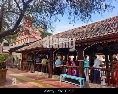 21. Dezember 2023, Shree Chintamani Ganpati Mandir, Theur, dies ist der fünfte Ashtavinayak Ganpati Tempel des Ashtvinayak Yatra. Stockfoto