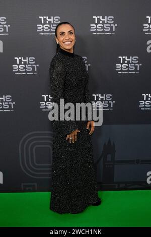 London, Großbritannien. Januar 2024. Der ehemalige brasilianische Fußballspieler Marta kommt am 15. Januar 2024 bei den Best FIFA Football Awards 2023 in London, Großbritannien. Quelle: Stephen Chung/Xinhua/Alamy Live News Stockfoto