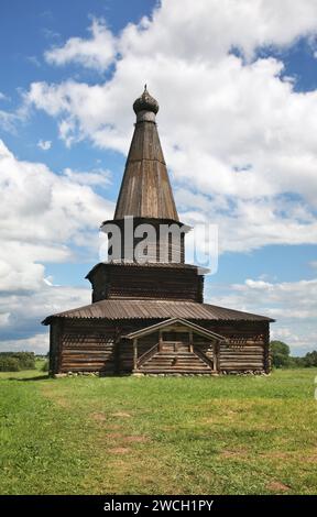 Kirche der Himmelfahrt im Vitoslavlitsy Dorf in der Nähe von Nowgorod. Russland Stockfoto