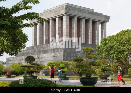 Hanoi, Vietnam - 19. August 2018: Das Ho-Chi-Minh-Mausoleum ist die letzte Ruhestätte des vietnamesischen Revolutionsführers Ho-Chi-Minh. Stockfoto