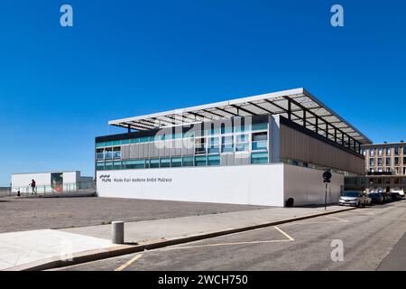 Le Havre, Frankreich - 5. August 2020: Das Musée d'Art moderne André Malraux (auch bekannt als Musée Malraux oder einfach MuMa) ist ein Museum, das eines der beiden Museen beherbergt Stockfoto