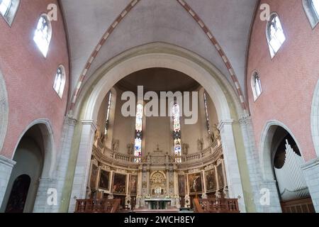 Hauptaltar im Hauptschiff in Cattedrale di Santa Maria Annunciata (Verkündigung der Jungfrau Maria Kathedrale) im historischen Zentrum von Vicenza, Provinz von Stockfoto