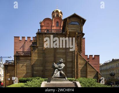 Yaroslav Wise Denkmal vor dem Goldenen Tor in Kiew. Ukraine Stockfoto