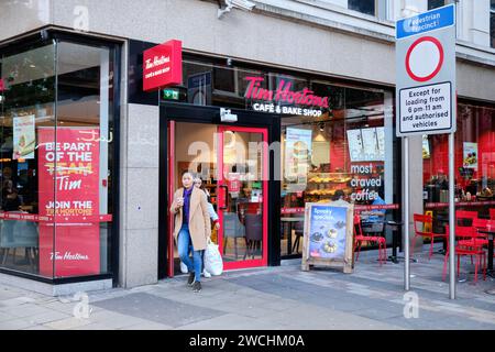 Tim Hortons Coffee Shop in Belfast Stockfoto