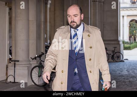 Downing Street, London, Großbritannien. Januar 2024. Richard Holden, Abgeordneter der Konservativen Partei, nimmt an der wöchentlichen Kabinettssitzung in der Downing Street 10 Teil. Foto: Amanda Rose/Alamy Live News Stockfoto