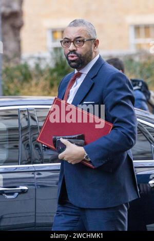 Downing Street, London, Großbritannien. Januar 2024. Innenminister James cleverly nimmt an der wöchentlichen Kabinettssitzung in der Downing Street 10 Teil. Foto: Amanda Rose/Alamy Live News Stockfoto