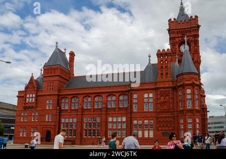 Cardiff, Glamorgan, Wales 11. August 2023 - Westfassade des berühmten Pierhead-Gebäudes, Veranstaltungs- und Konferenzzentrums in Cardiff Stockfoto