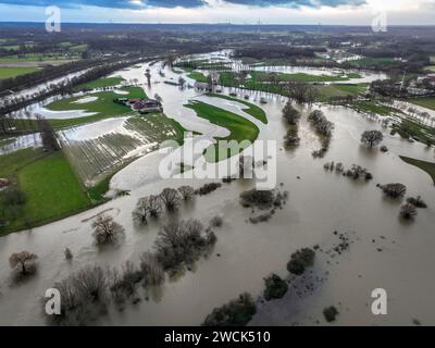 Dorsten, Nordrhein-Westfalen, Deutschland - Hochwasser an der Lippe, Fluss im Ruhrgebiet. Stockfoto