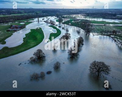 Dorsten, Nordrhein-Westfalen, Deutschland - Hochwasser an der Lippe, Fluss im Ruhrgebiet. Stockfoto