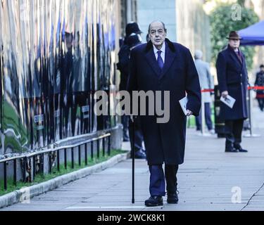 London, Großbritannien. Januar 2024. Nicholas Soames, ehemaliger konservativer Abgeordneter und Minister, jetzt House of Lords. Teilnehmer des Thanksgiving Service für die ehemalige Sprecherin des Unterhauses, Betty Boothroyd, die letztes Jahr starb. Der Gottesdienst fand in der St. Margaret’s Church in Westminster statt. Quelle: Imageplotter/Alamy Live News Stockfoto