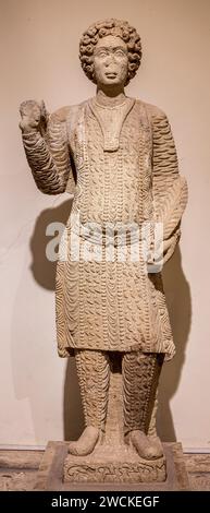 Parthische Statue eines Prinzen aus Hatra, Irak, jetzt im Irak Museum, Bagdad. Stockfoto