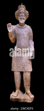 Parthische Statue des Königs Sanatruq aus Hatra, Irak, jetzt im Irak Museum, Bagdad. Stockfoto