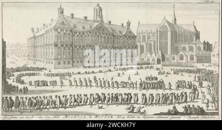 Trauerprozession von Michiel de Ruyter, 1677, Jan Luyken, 1683 gedruckt die Trauerprozession von Michiel de Ruyter in Amsterdam am 18. März 1677. Die Prozession führt über den Damm am Rathaus vorbei zur Nieuwe Kerk. Zeigen Sie unter den Titel an. Oben rechts nummeriert: Fol 781. Amsterdamer Papierätzung / Gravur Begräbniszeremonie. Cortege, Trauerprozession. Kirche (außen). townhall neue Kirche. Rathaus von Amsterdam (1655-1808). Dam Stockfoto