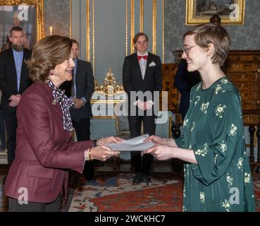 Stockholm, Schweden. Januar 2024. Königin Silvia verlieh Stipendien aus dem Jubilee Fund der Königin unter anderem an Livia van Leuven. Bein. Psychologe im Stuvsta Spring Centre, im Königlichen Palast in Stockholm, Schweden 16. Januar 2023.Foto: Jonas Ekströmer/TT/Code 10030 Credit: TT News Agency/Alamy Live News Stockfoto