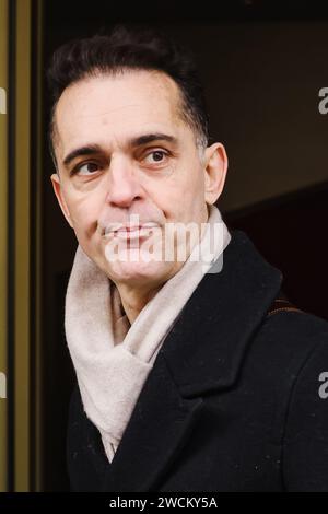 Mailand, Italien. Januar 2024. Pedro Alonso nimmt am 15. Januar 2024 an der Milan Fashion Week Herrenmode Herbst/Winter 2024/2025 in Mailand Teil. (Foto: Alessandro Bremec/NurPhoto) Credit: NurPhoto SRL/Alamy Live News Stockfoto