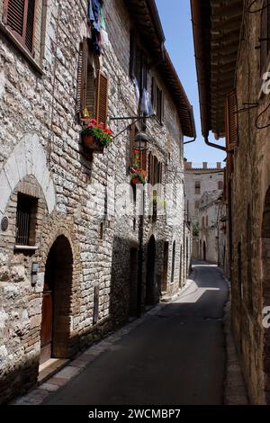 Straßendetails in der Altstadt von Assisi, Umbrien, Italien Stockfoto