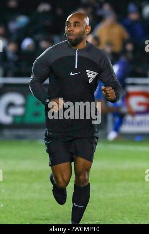 Eastleigh, Großbritannien. Januar 2024. Schiedsrichter Sam Allison während des 3. Runde Replay Matches Eastleigh FC gegen Newport County FC Emirates FA Cup im Silverlake Stadium, Eastleigh, England, Großbritannien am 16. Januar 2024 Credit: Every Second Media/Alamy Live News Stockfoto