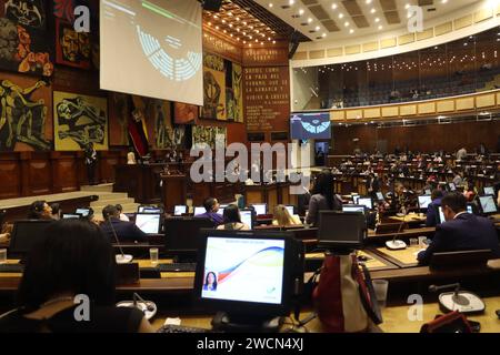 ASAMBLEA-IGUALDAD-SALARIAL-MUJERES-HOMBRES Quito, Martes 16 de enero del 2023 Asamblea conocio el informe no vinculante de la objecion parcial al Proyecto de Ley OrgaÌnica, para la Igualdad Salarial entre Mujeres y Hombres. Fotos:Rolando Enriquez/API Quito Pichincha Ecuador POL-ASAMBLEA-IGUALDAD-SALARIAL-MUJERES-HOMBRES-c3f6d6b205495f6e1ef74dacbfc80ded *** ASEMBLEA GLEICHE LOHNGLEICHHEIT für FRAUEN und MÄNNER Quito, Dienstag, 16. Januar 2023 die Versammlung erhielt den unverbindlichen Bericht über den teilweisen Einwand gegen den Entwurf des Organischen Gesetzes für Frauen und Pando Pando Pando Pando Pando Frauen Stockfoto