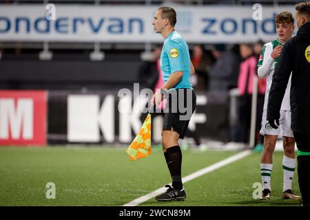 Rotterdam, Niederlande. Januar 2024. ROTTERDAM, NIEDERLANDE - 16. JANUAR: Schiedsrichter Maarten Ketting beim TOTO KNVB Cup Spiel zwischen Excelsior Rotterdam und FC Groningen im Van Donge & de Roo Stadion am 16. Januar 2024 in Rotterdam, Niederlande. (Foto: Broer van den Boom/Orange Pictures) Credit: Orange Pics BV/Alamy Live News Stockfoto